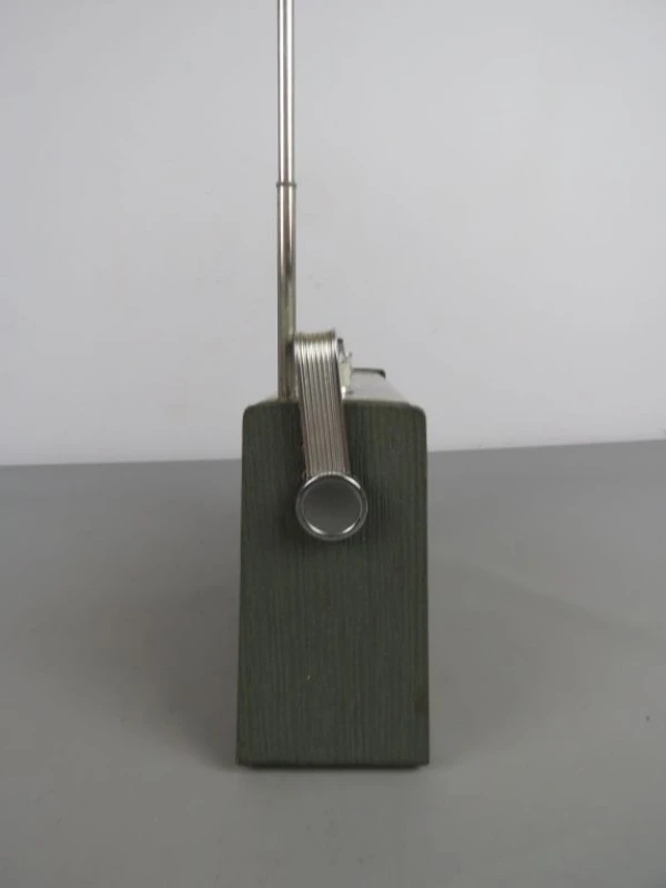 Draagbare radio Novak Mistral (type 4029)