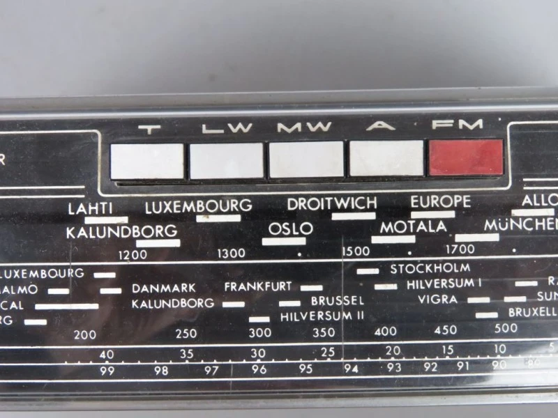 Draagbare radio Novak Mistral (type 4029)