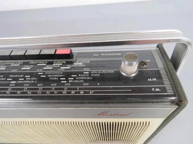Draagbare radio Novak Mistral (type 4029)