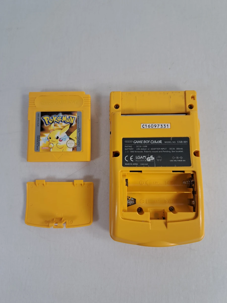 Game Boy Color met Pokémon Pikachu (Yellow spel) 1999