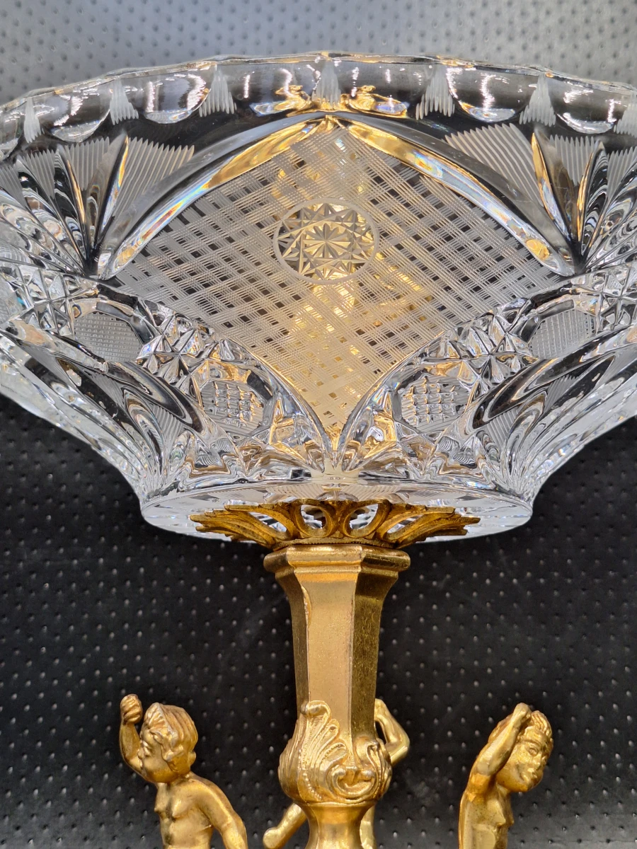 Hollywood Regency tafelstuk - kristallen schaal met vergulde "putti" en "nimf"