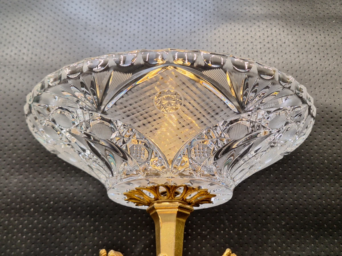 Hollywood Regency tafelstuk - kristallen schaal met vergulde "putti" en "nimf"