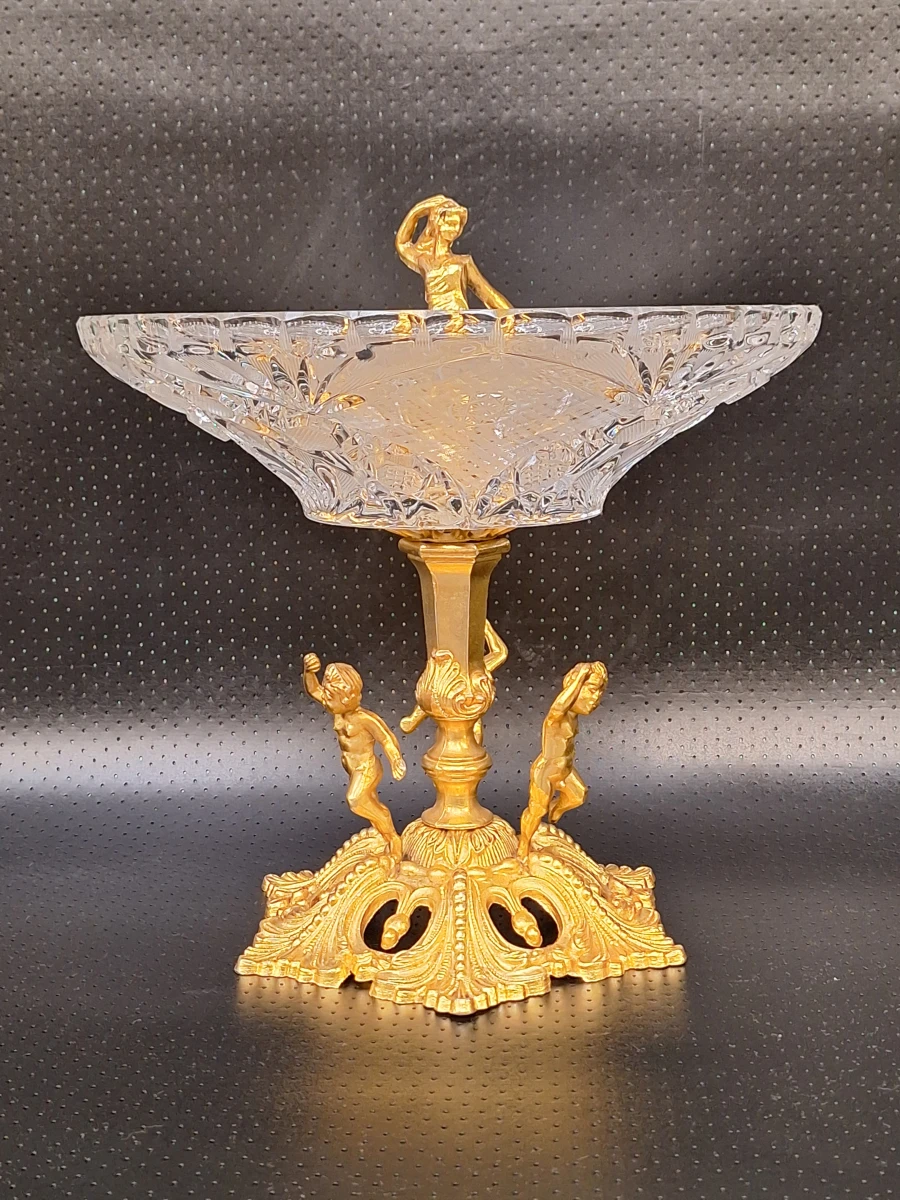 Hollywood Regency tafelstuk - kristallen schaal met vergulde "putti" en "nimf"