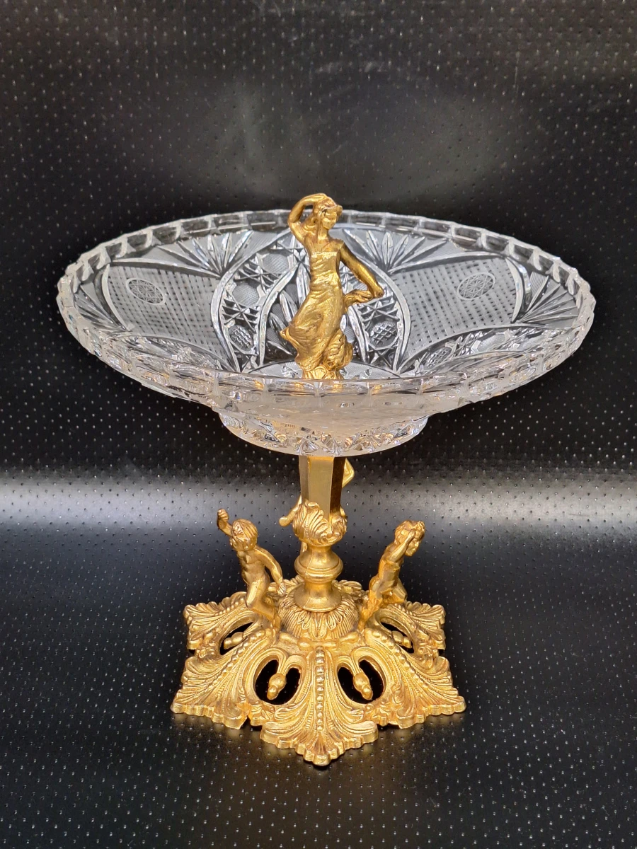 Hollywood Regency tafelstuk - kristallen schaal met vergulde "putti" en "nimf"