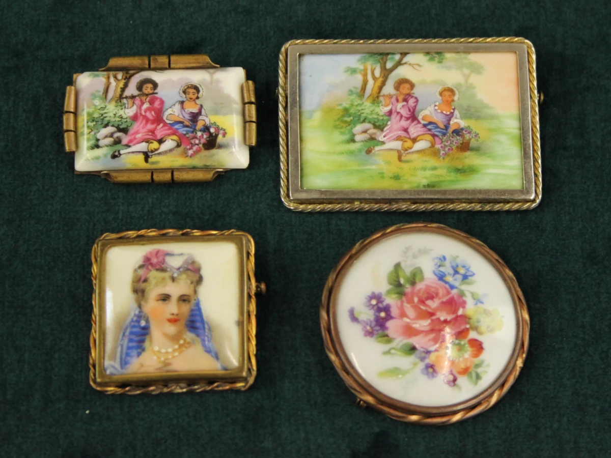 4 vintage porseleinen Limoges broches