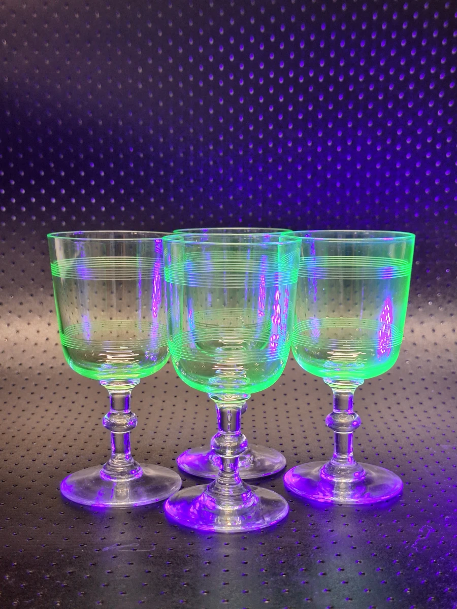 Antieke Art Deco Uraniumglazen - Set van 4