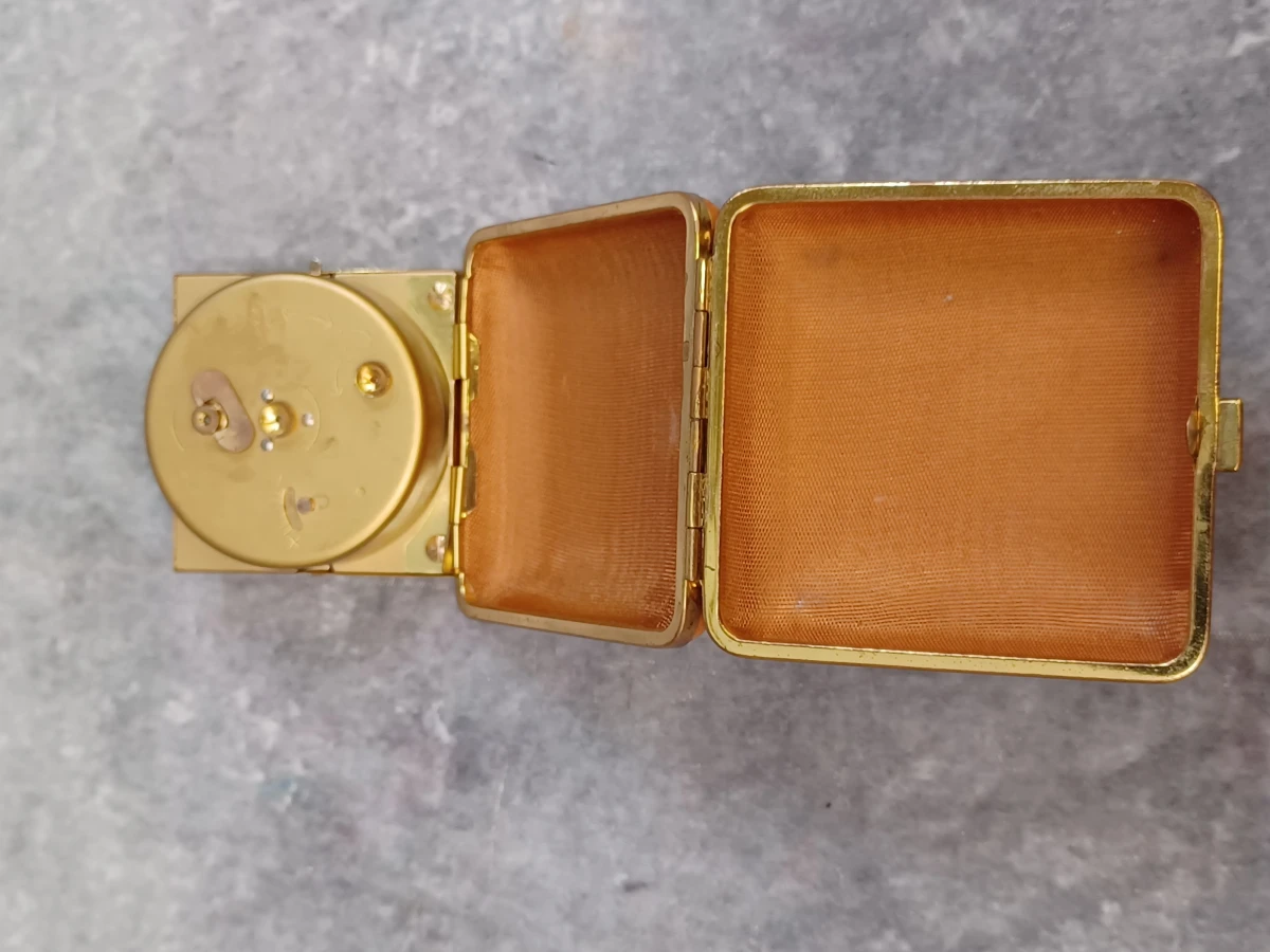 Set van Twee Vintage Junghans Reiswekkers – Made in Germany
