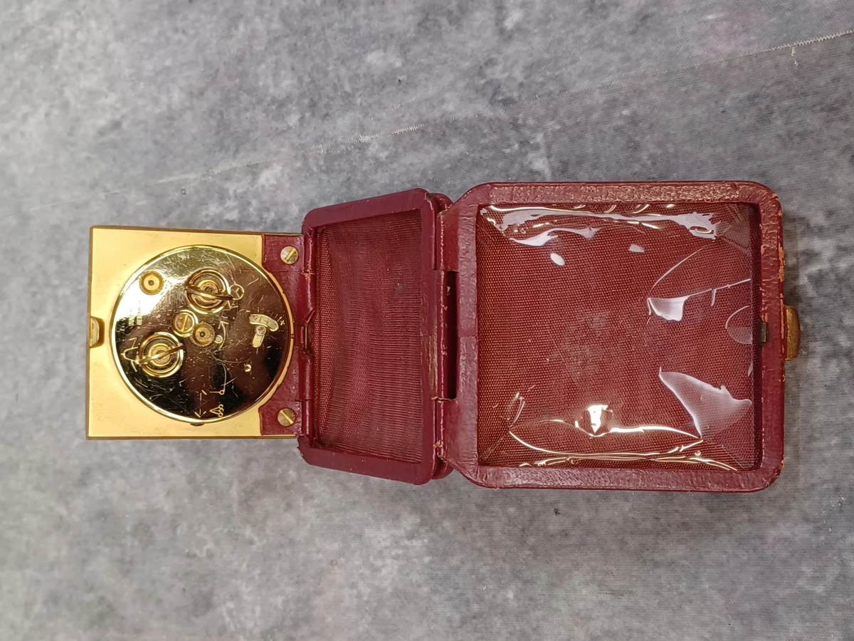 Set van Twee Vintage Junghans Reiswekkers – Made in Germany