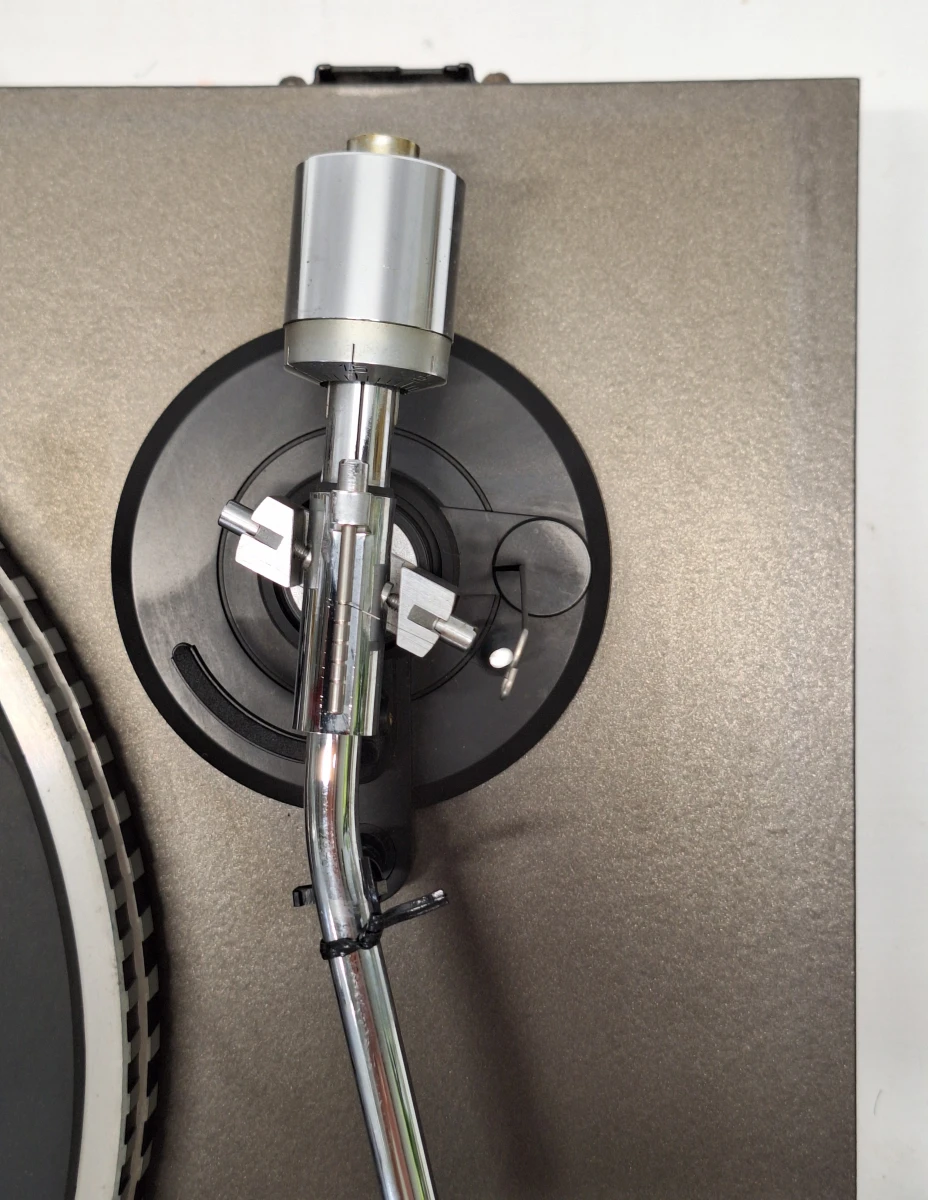Kenwood KD-2070 - Vintage Direct Drive platenspeler uit de gouden HiFi-jaren