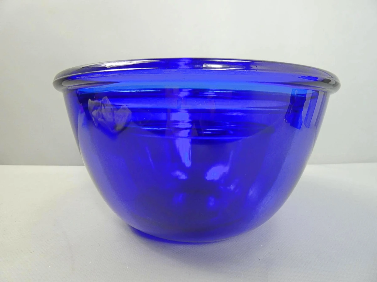 Set van 3 Arcoroc kobalt blauwe mengkommen
