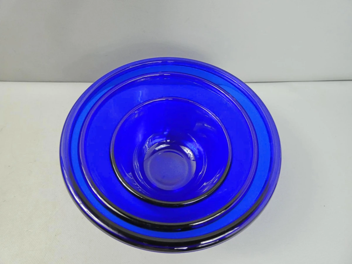 Set van 3 Arcoroc kobalt blauwe mengkommen