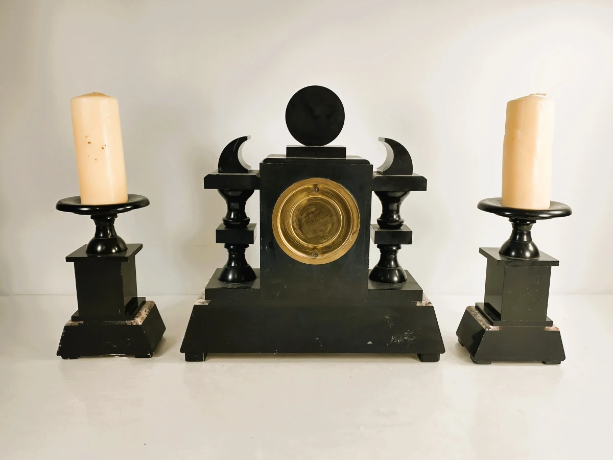 Franse pendule met twee kandelaars – Napoleon III stijl – ca. 1880-1900