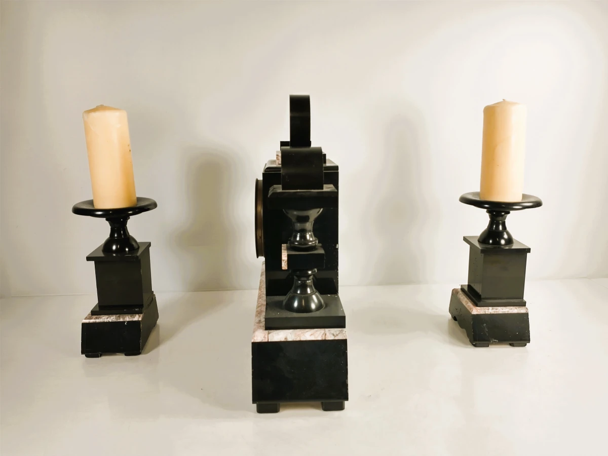 Franse pendule met twee kandelaars – Napoleon III stijl – ca. 1880-1900