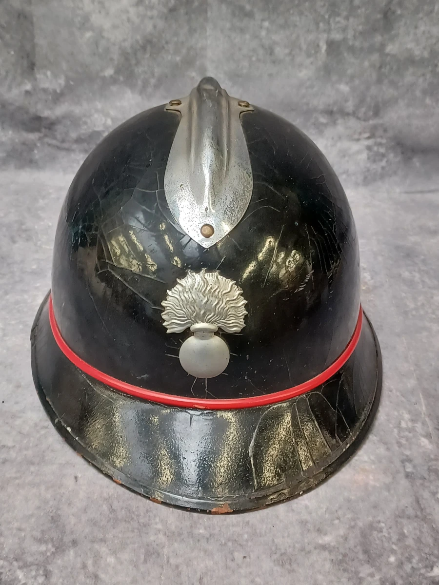 Authentieke Belgische brandweerhelm / rijkswachthelm – "Le Levior" Tongeren