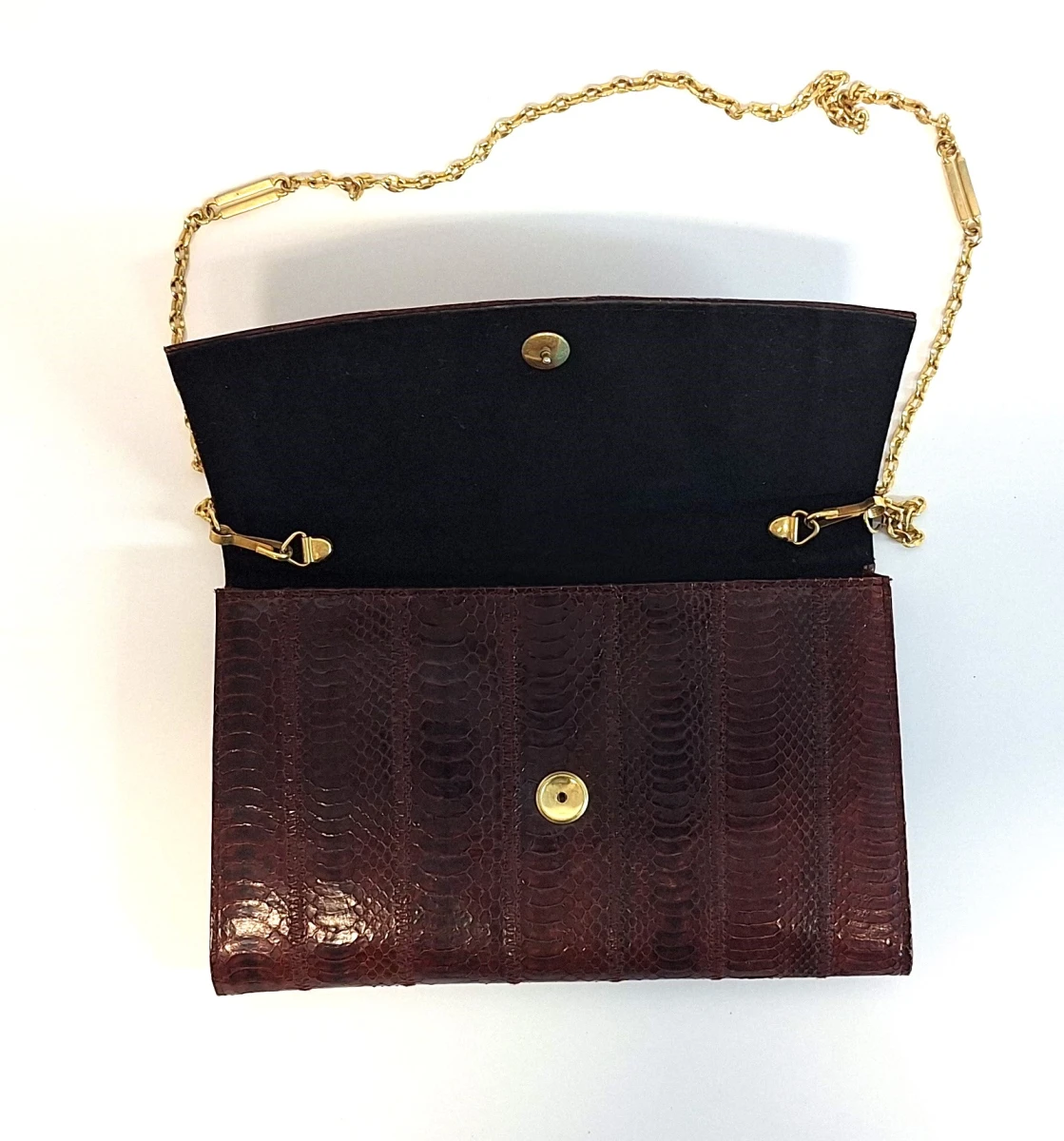 Donkerbruine handtas met gouden ketting