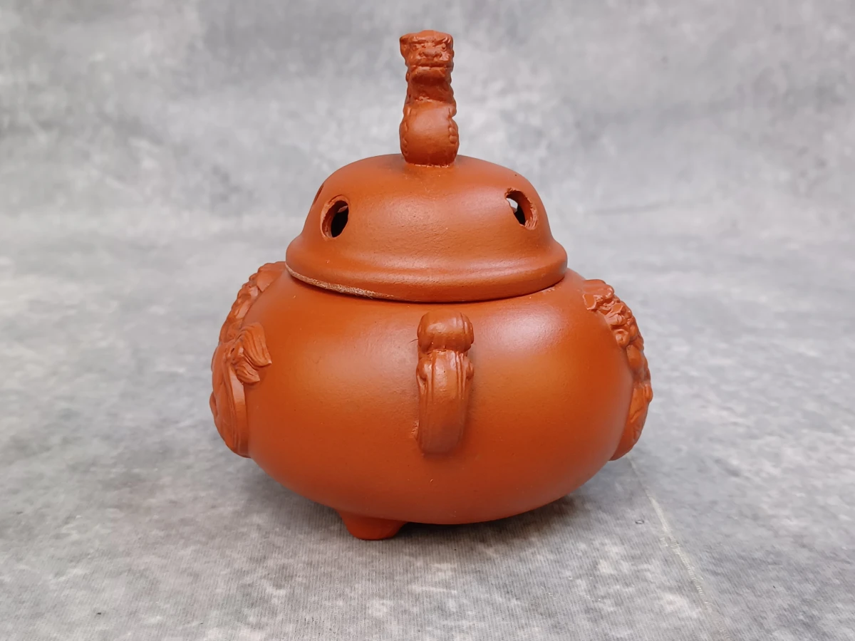 Terracotta incense brander met Chinese leeuwen - Foo Dogs