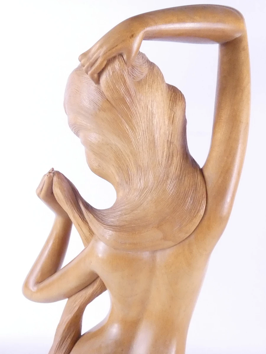 Handgesneden houten beeld - Bali