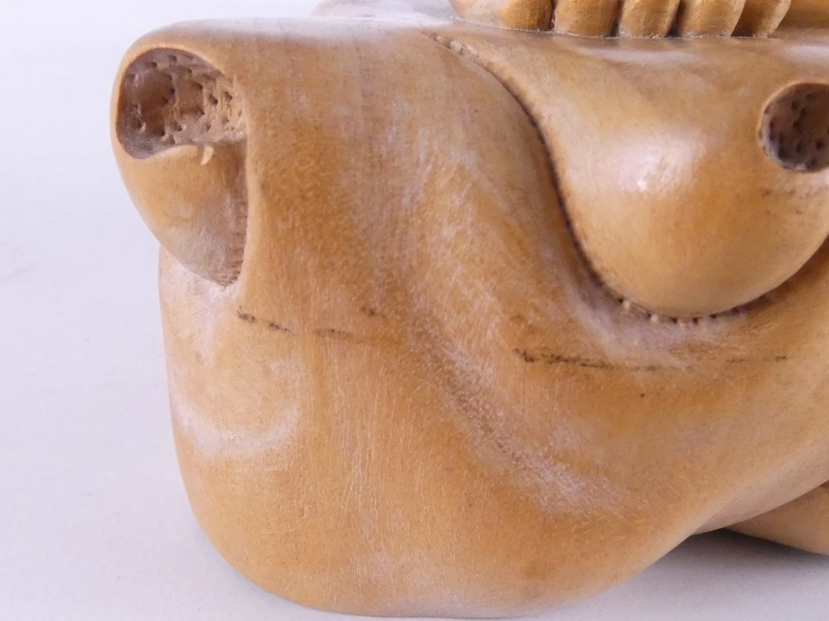 Handgesneden houten beeld - Bali
