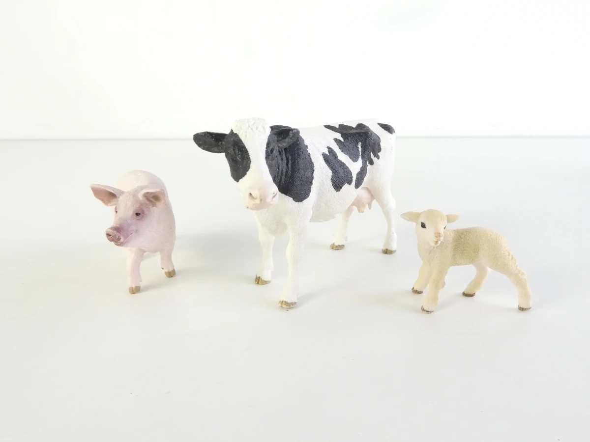 Lotje Schleich dieren een jeep
