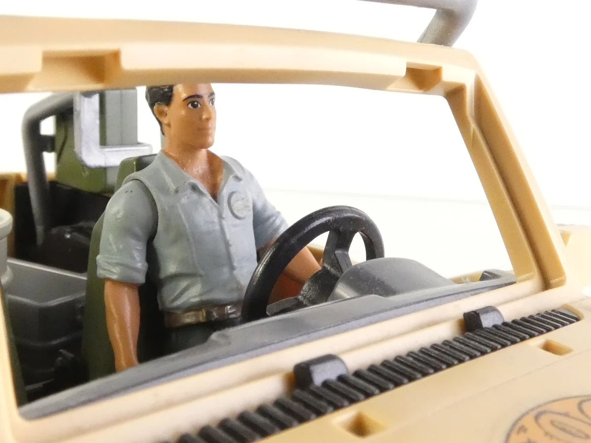 Lotje Schleich dieren een jeep