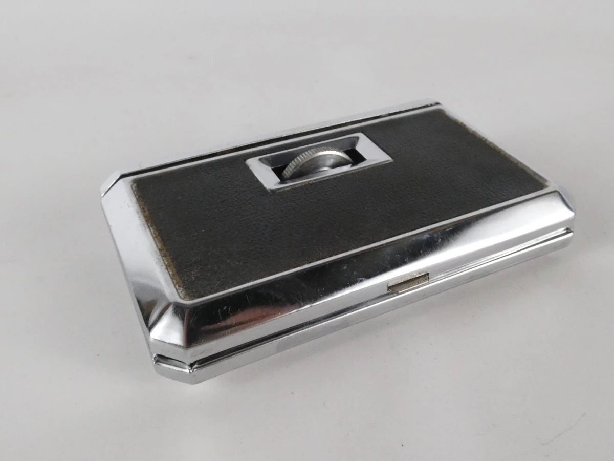 Vintage opera- en verrekijkers met hoesjes