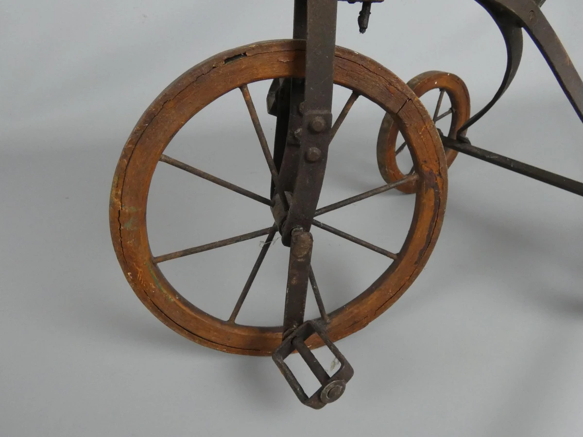 Oude Metalen Mini Driewieler
