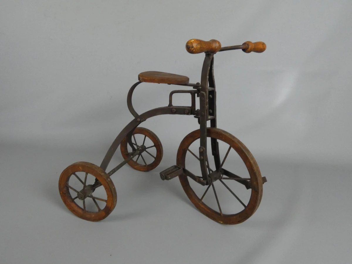 Oude Metalen Mini Driewieler