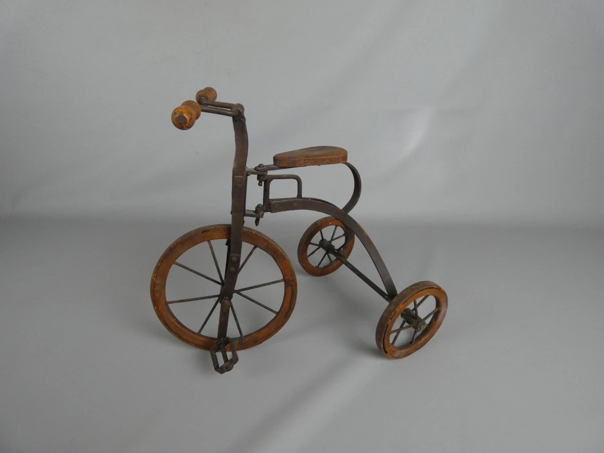Oude Metalen Mini Driewieler