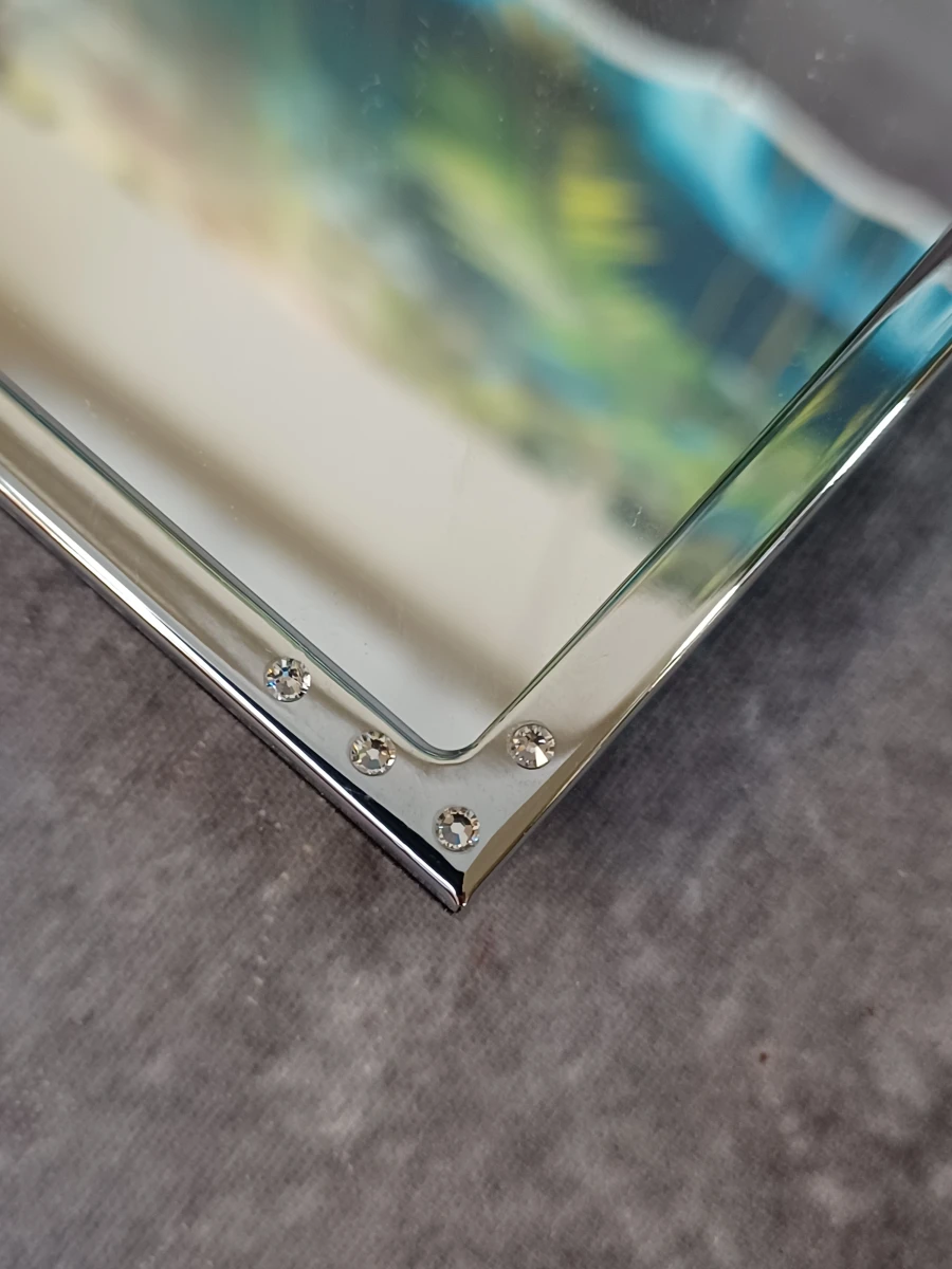 Elegante Swarovski fotolijst met bijpassende spiegel en vlinder haarspeld