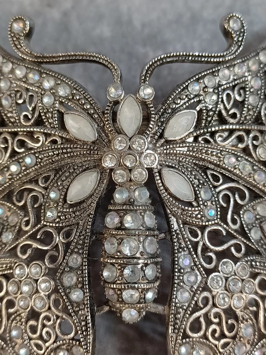 Elegante Swarovski fotolijst met bijpassende spiegel en vlinder haarspeld