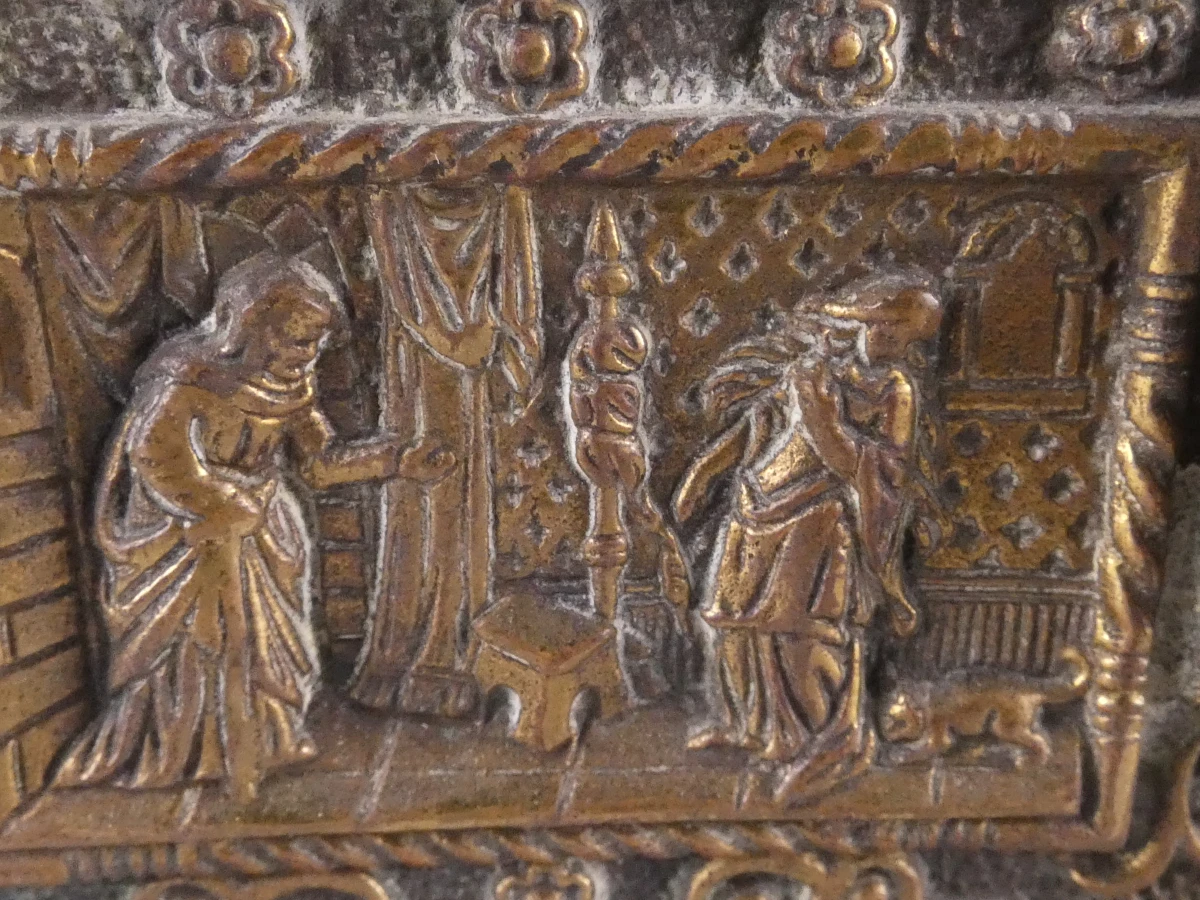 Vintage bronzen juwelenkist met reliëfdecoratie