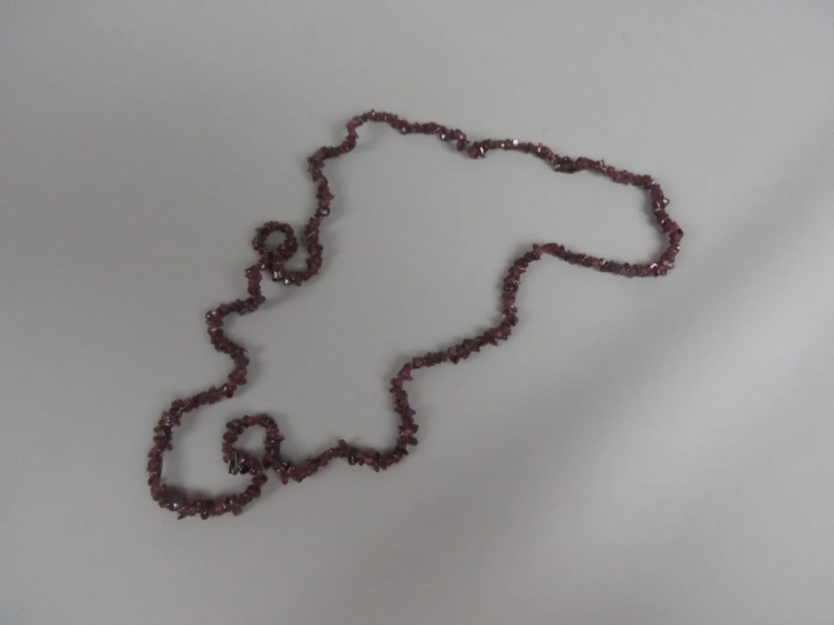 Paarse edelsttenketting