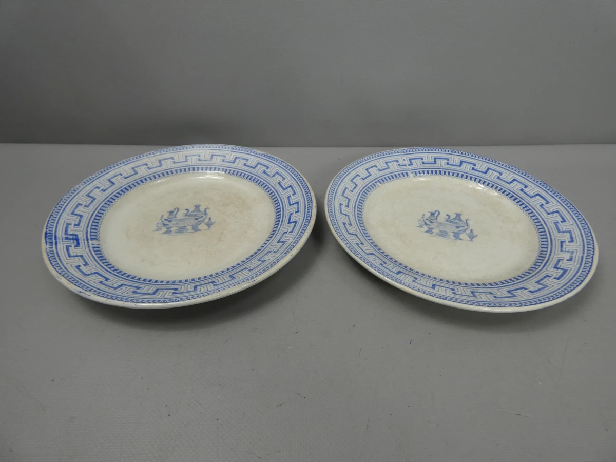 2 keramieken borden