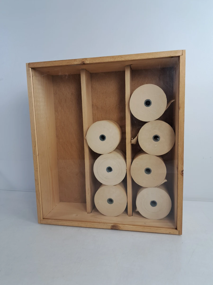 Vintage Victor Champion telmachine met papierrollen en hoes