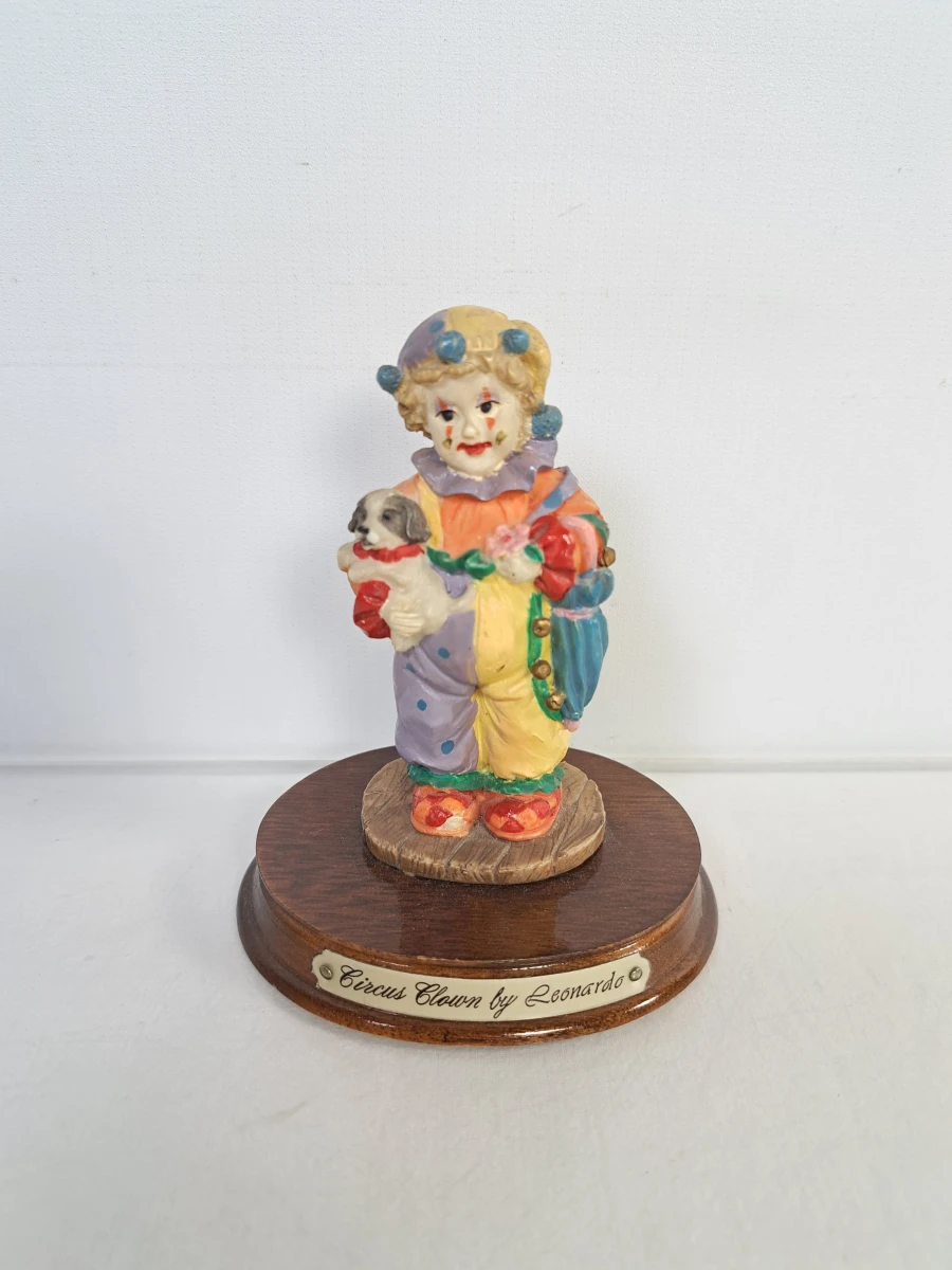 Set van 9 decoratieve clownfiguren van keramiek