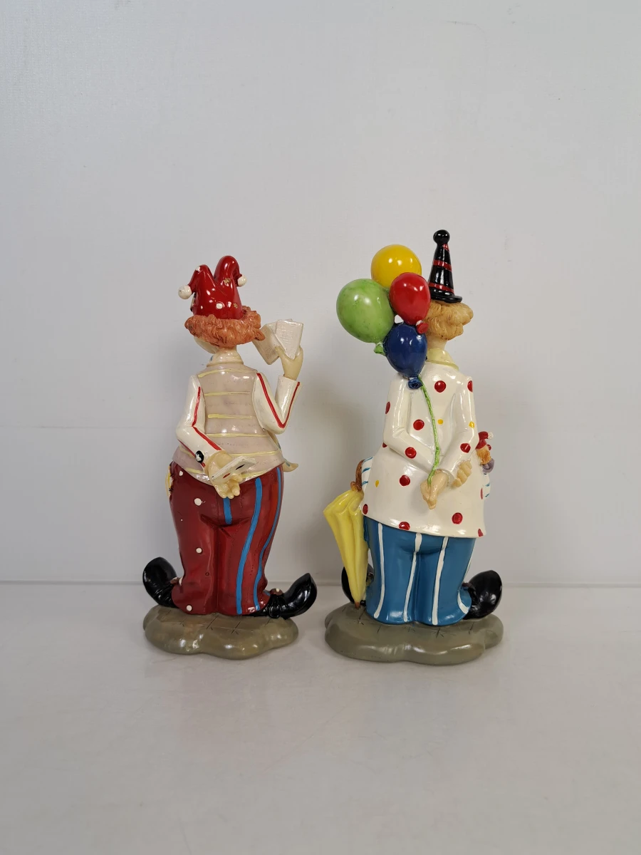 Set van 9 decoratieve clownfiguren van keramiek