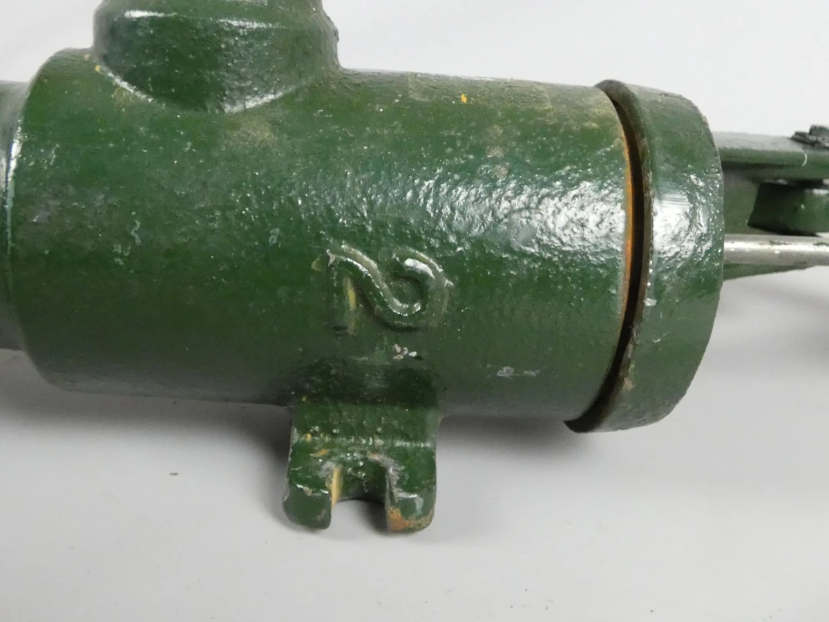 Gietijzeren Handwaterpomp