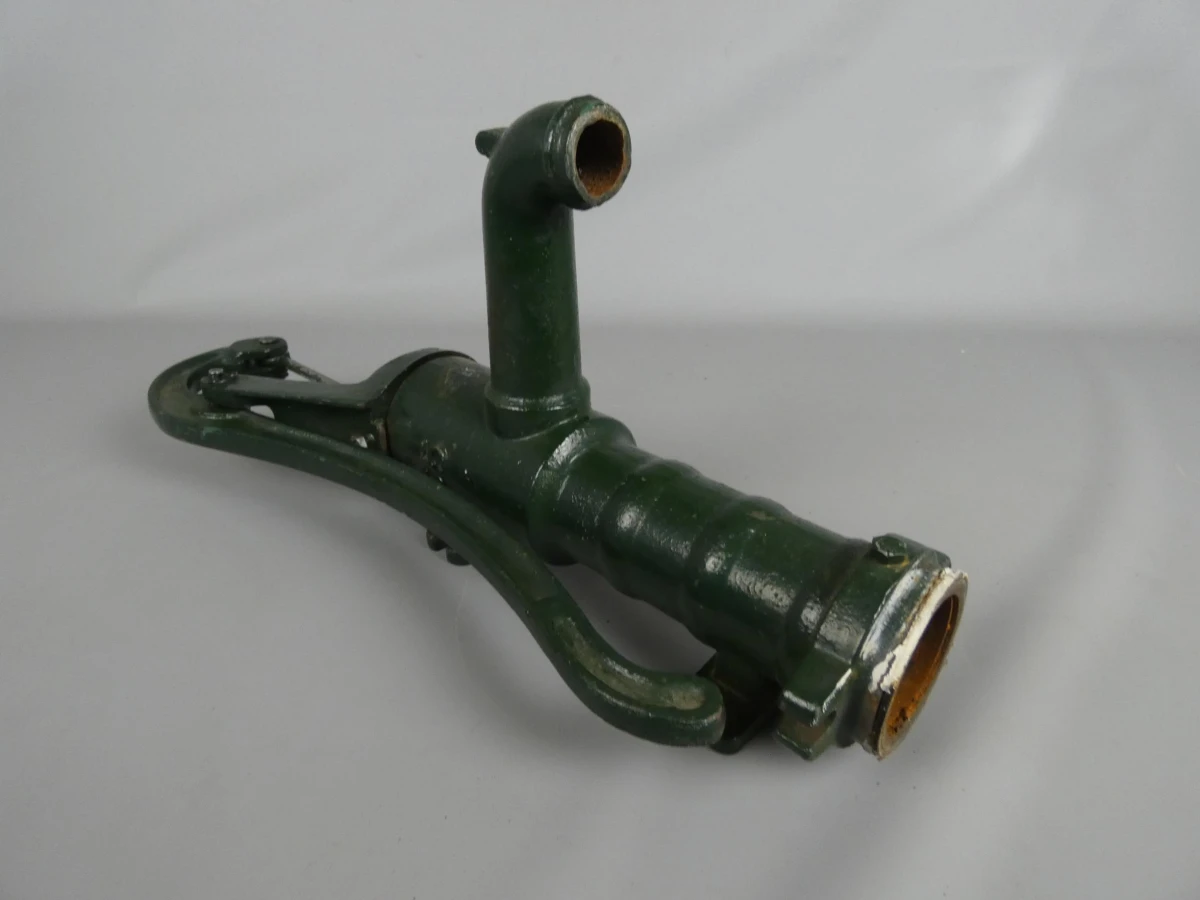 Gietijzeren Handwaterpomp
