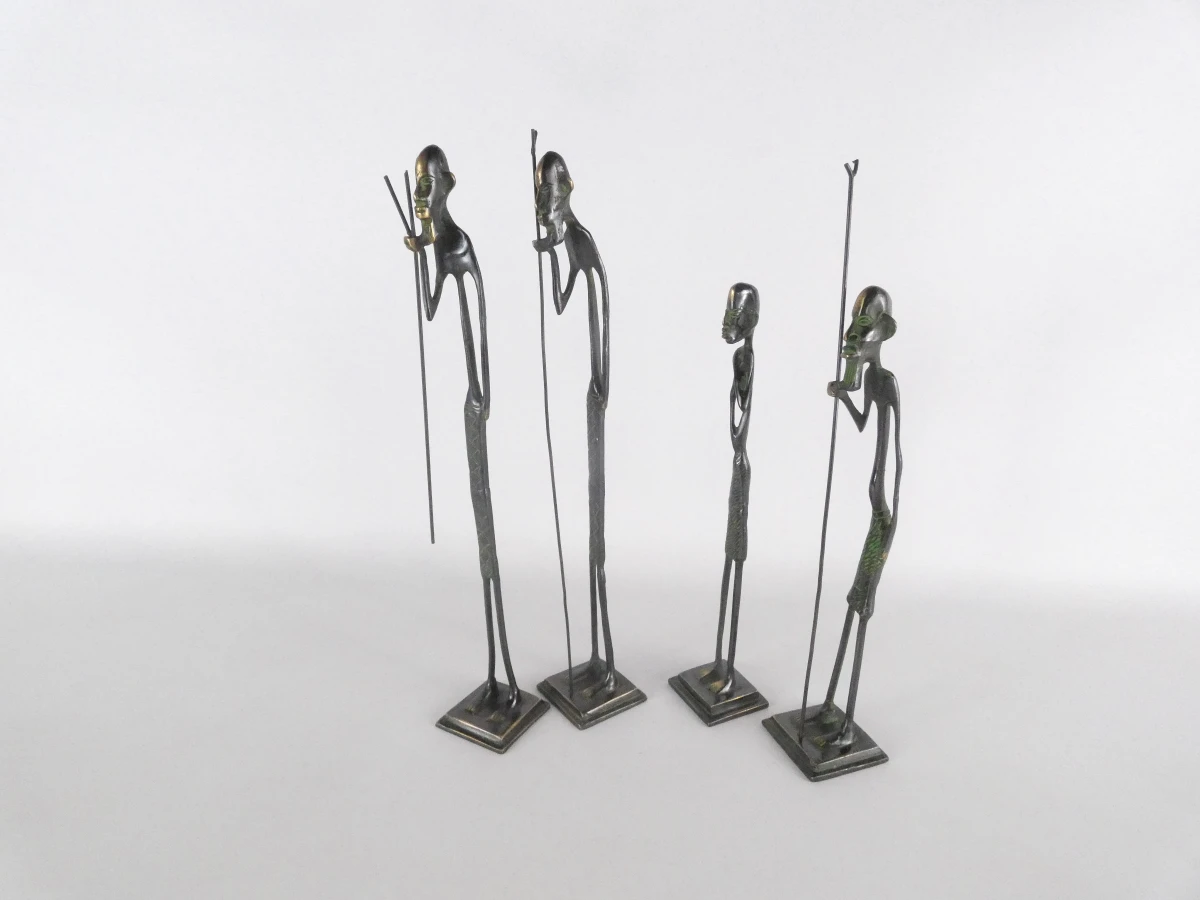 4 Afrikaanse bronzen beeldjes