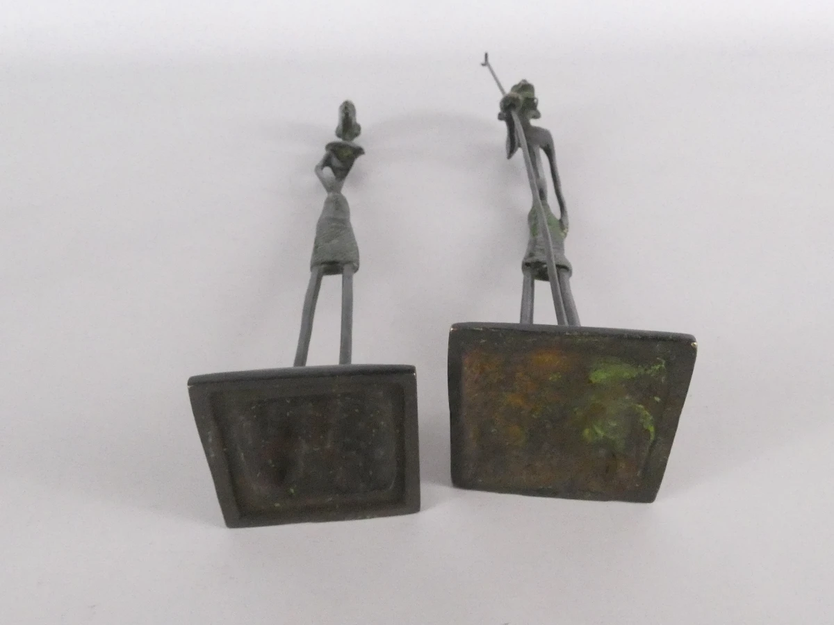 4 Afrikaanse bronzen beeldjes