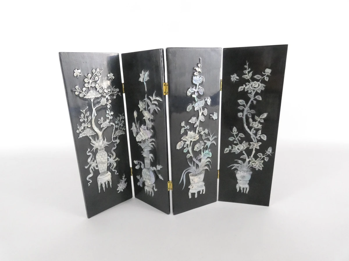 Decoratief vierdelig paneel met parelmoer inleg