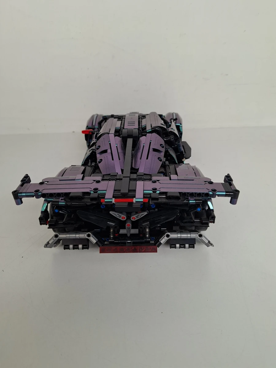 Bestuurbare Technic Chameleon Drift Supercar (2036 Pcs)
