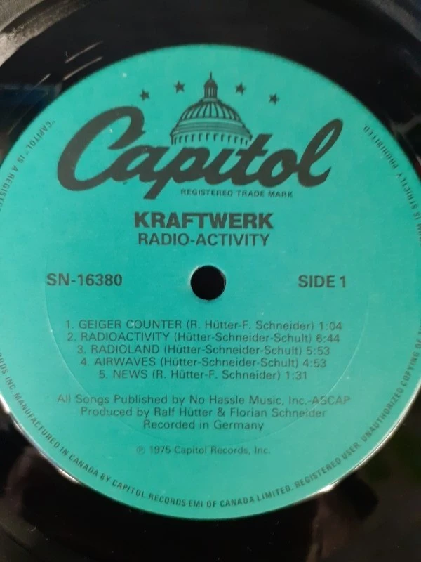 Vinyl: Kraftwerk - Radio-activity