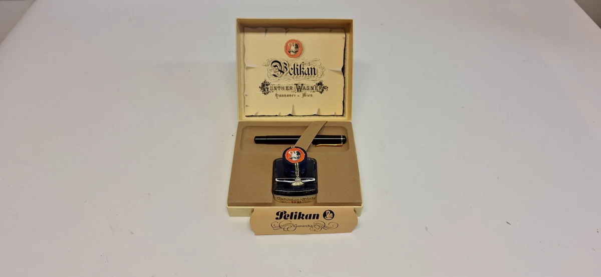 Pelikan vulpen met inktglas in originele geschenkverpakking