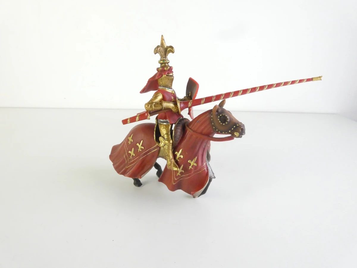 Lot van zes Schleich middeleeuwse ridders met twee paarden