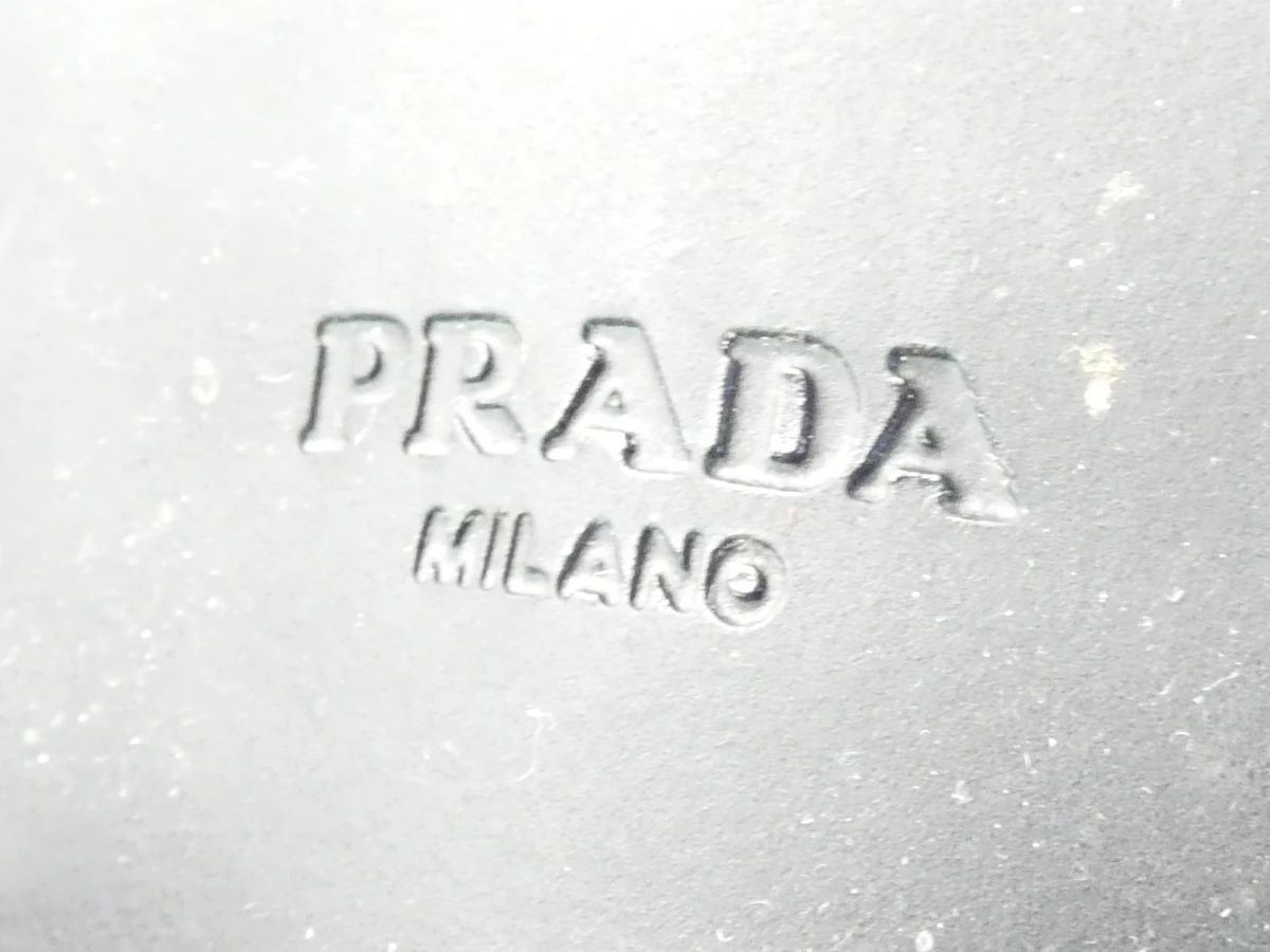 Prada, Zwarte leren dames schoenen met hak(Maat:40)