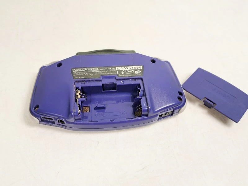 Game Boy Advance met 4 spelcartridges