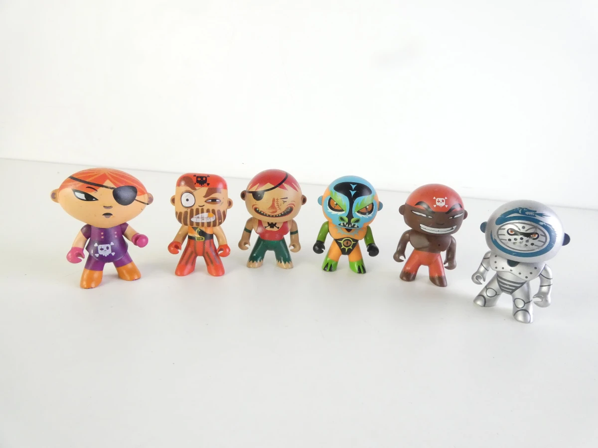 Set van 6 Djeco Arty Toys piratenfiguren van kunststof
