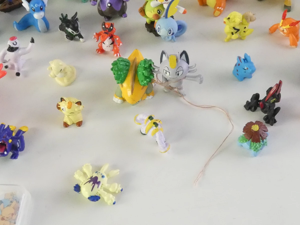 Pokémon figuurtjes en accessoires(62 stuks)