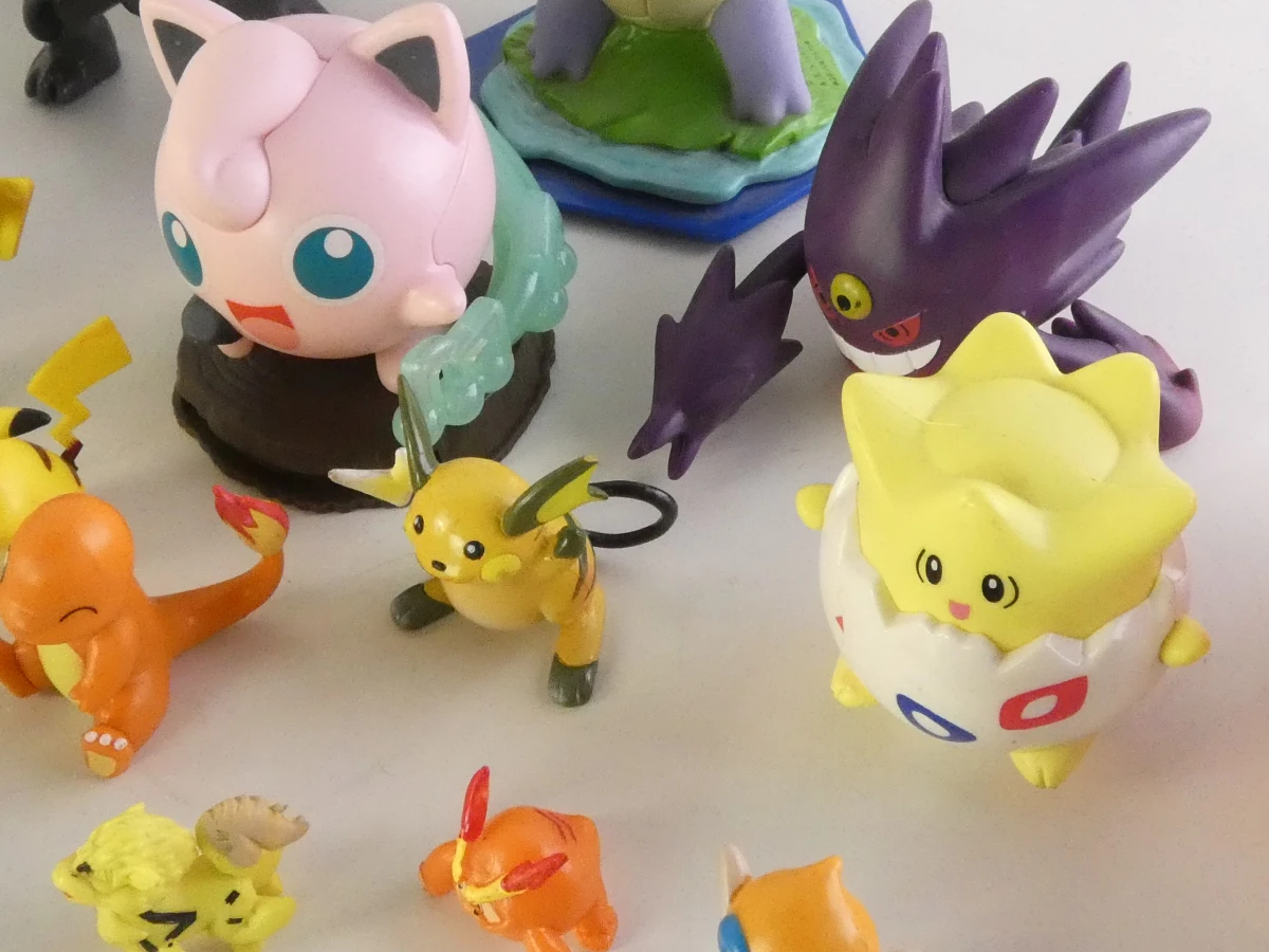 Pokémon figuurtjes en accessoires(62 stuks)